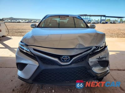 Piąte zdjęcie samochodu w środku: 2020 TOYOTA CAMRY SE VIN:4T1G31AKXLU544641 - miniatura