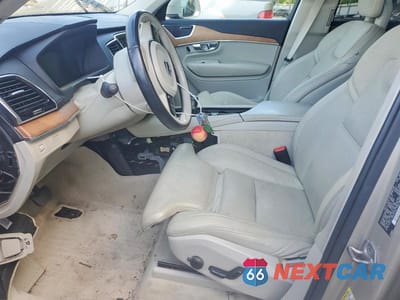 Zdjęcie 7 z 13 samochodu: 2016 VOLVO XC90 T6 VIN:YV4A22PL8G1035963 - miniatura