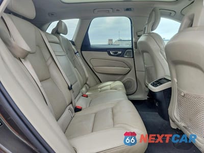 Zdjęcie 10 z 12 samochodu: 2018 VOLVO XC60 T6 INSCRIPTION VIN:YV4A22RL9J1002247 - miniatura