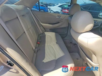 Zdjęcie 10 z 13 samochodu: 2002 HONDA ACCORD EX VIN:1HGCG165X2A003732 - miniatura