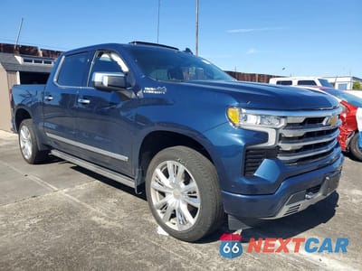 Czwarte zdjęcie samochodu z boku: 2023 CHEVROLET SILVERADO K1500 HIGH COUNTRY VIN:1GCUDJEDXPZ247295 - miniatura