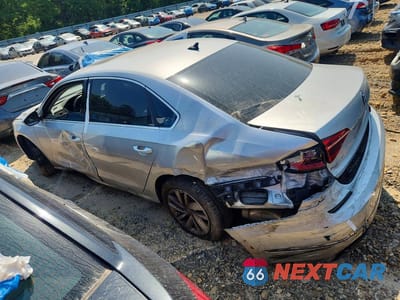 Drugie zdjęcie samochodu z przodu: 2018 VOLKSWAGEN PASSAT VIN:1VWBA7A34JC018084 - miniatura