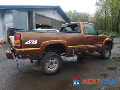 Trzecie zdjęcie samochodu z tyłu: 2000 CHEVROLET SILVERADO K2500 VIN:1GCGK24U3YE241549 - miniatura