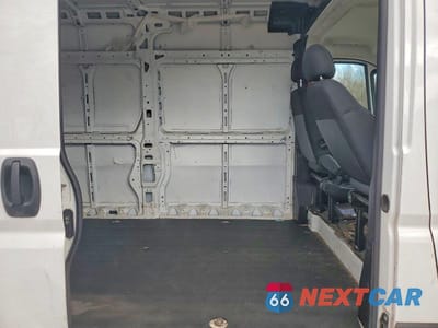 Zdjęcie 11 z 13 samochodu: 2023 RAM PROMASTER 3500 DELIVERY VAN VIN:3C6MRVJG2PE592008 - miniatura