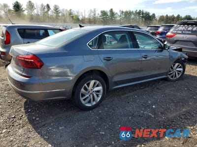 Trzecie zdjęcie samochodu z tyłu: 2018 VOLKSWAGEN PASSAT SE VIN:1VWBA7A33JC045616 - miniatura