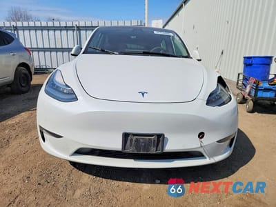 Piąte zdjęcie samochodu w środku: 2023 TESLA MODEL Y VIN:7SAYGDEE5PF584694 - miniatura