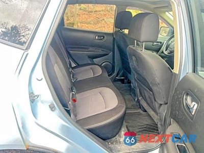 Zdjęcie 6 z 10 samochodu: 2013 NISSAN ROGUE S VIN:JN8AS5MV0DW147332 - miniatura