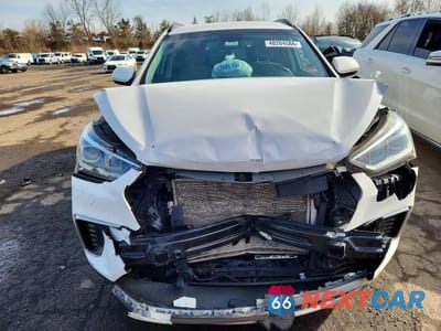 Piąte zdjęcie samochodu w środku: 2018 HYUNDAI SANTA FE SE VIN:KM8SMDHF2JU261701 - miniatura