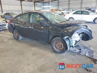 Czwarte zdjęcie samochodu z boku: 2018 NISSAN VERSA SV VIN:3N1CN7AP1JL884394 - miniatura