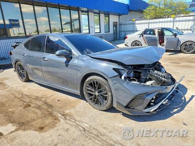 Czwarte zdjęcie samochodu z boku: 2025 TOYOTA CAMRY SE VIN:4T1DAACK6SU504254 - miniatura