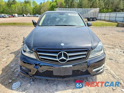 Piąte zdjęcie samochodu w środku: 2013 MERCEDES-BENZ C 300 4MATIC VIN:WDDGF8AB9DR282304 - miniatura