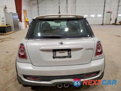 Zdjęcie 6 z 12 samochodu: 2011 MINI COOPER S VIN:WMWSV3C50BTY22153 - miniatura