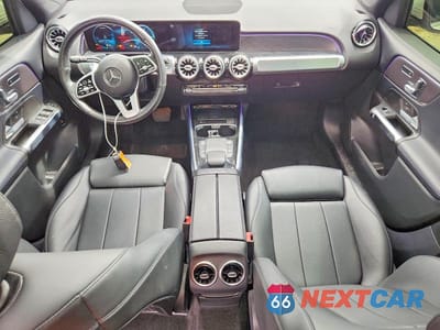 Zdjęcie 8 z 11 samochodu: 2021 MERCEDES-BENZ GLB 250 4MATIC VIN:W1N4M4HB4MW156699 - miniatura