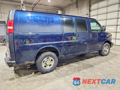 Trzecie zdjęcie samochodu z tyłu: 2005 CHEVROLET EXPRESS G2500 VIN:1GCGG25V351203539 - miniatura
