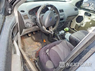 Zdjęcie 8 z 12 samochodu: 2007 FORD FOCUS ZX4 VIN:1FAFP34N97W104500 - miniatura