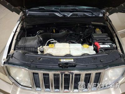 Zdjęcie 12 z 13 samochodu: 2010 JEEP LIBERTY LIMITED VIN:1J4PN5GK3AW150858 - miniatura