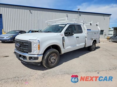 2024 FORD F250 SUPER DUTY UTILITY / SERVICE TRUCK 1FT7X2AA7RED28240 - główne zdjęcie licytacji z USA - miniatura