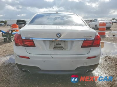Zdjęcie 6 z 13 samochodu: 2014 BMW 740 I VIN:WBAYA6C50ED144154 - miniatura