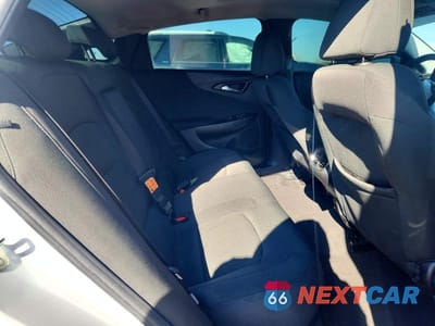 Zdjęcie 10 z 12 samochodu: 2017 CHEVROLET MALIBU LT VIN:1G1ZE5ST3HF126805 - miniatura