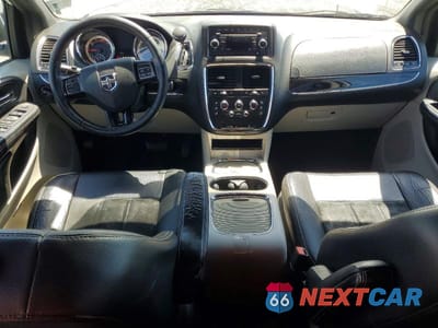 Zdjęcie 8 z 13 samochodu: 2017 DODGE GRAND CARAVAN SXT VIN:2C4RDGCG4HR558027 - miniatura