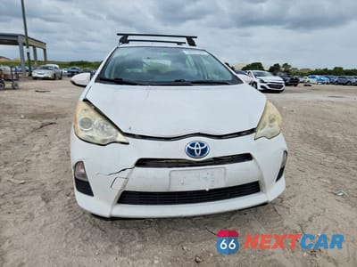Piąte zdjęcie samochodu w środku: 2012 TOYOTA PRIUS C TWO VIN:JTDKDTB3XC1516970 - miniatura