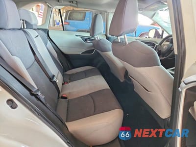 Zdjęcie 11 z 13 samochodu: 2019 TOYOTA RAV4 XLE VIN:JTMW1RFV6KD501596 - miniatura