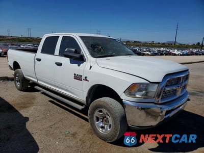Czwarte zdjęcie samochodu z boku: 2016 RAM 2500 ST VIN:3C6UR5HL4GG161497 - miniatura