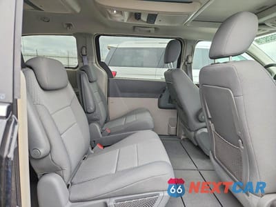 Zdjęcie 11 z 13 samochodu: 2010 CHRYSLER TOWN & COUNTRY TOURING VIN:2A4RR5DX7AR126441 - miniatura