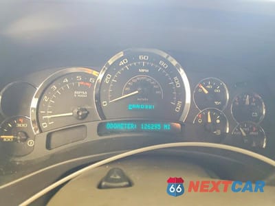 Zdjęcie 9 z 13 samochodu: 2004 CADILLAC ESCALADE LUXURY VIN:1GYEK63N94R103858 - miniatura