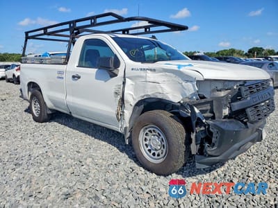 Czwarte zdjęcie samochodu z boku: 2021 CHEVROLET SILVERADO C1500 VIN:3GCNWAEK8MG382123 - miniatura
