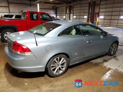 Trzecie zdjęcie samochodu z tyłu: 2010 VOLVO C70 T5 VIN:YV1672MC8AJ090770 - miniatura