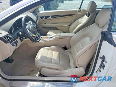 Zdjęcie 7 z 12 samochodu: 2014 MERCEDES-BENZ E 350 VIN:WDDKK5KF5EF278744 - miniatura