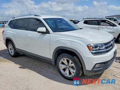 Czwarte zdjęcie samochodu z boku: 2019 VOLKSWAGEN ATLAS SE VIN:1V2DP2CA3KC609869 - miniatura