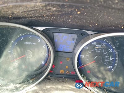 Zdjęcie 9 z 13 samochodu: 2015 HYUNDAI TUCSON SE VIN:KM8JU3AG6FU102843 - miniatura