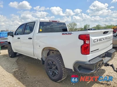 Drugie zdjęcie samochodu z przodu: 2024 CHEVROLET SILVERADO K1500 TRAIL BOSS CUSTOM VIN:3GCUDCED0RG192421 - miniatura