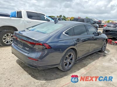 Trzecie zdjęcie samochodu z tyłu: 2024 HONDA ACCORD HYBRID EXL VIN:1HGCY2F63RA060845 - miniatura