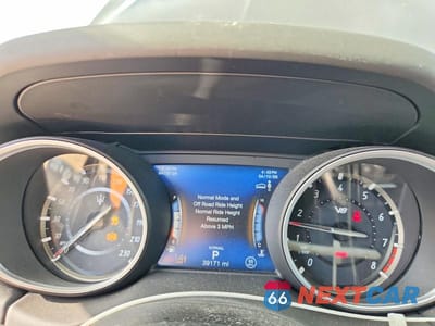 Zdjęcie 9 z 13 samochodu: 2019 MASERATI LEVANTE GTS VIN:ZN661ZUA5KX321300 - miniatura
