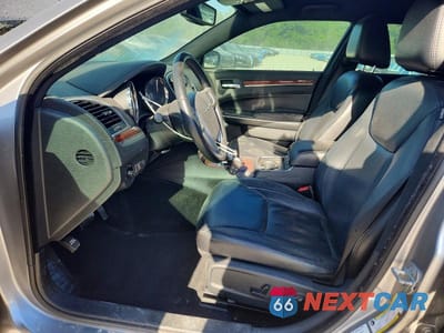 Zdjęcie 7 z 13 samochodu: 2014 CHRYSLER 300 VIN:2C3CCAAG5EH103654 - miniatura