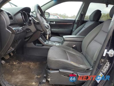 Zdjęcie 7 z 13 samochodu: 2012 KIA SORENTO LX VIN:5XYKTCA69CG274798 - miniatura