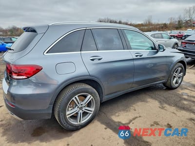 Trzecie zdjęcie samochodu z tyłu: 2020 MERCEDES-BENZ GLC 300 4MATIC VIN:W1N0G8EB4LF840054 - miniatura