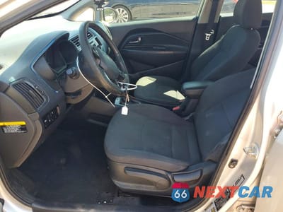 Zdjęcie 7 z 12 samochodu: 2012 KIA RIO EX VIN:KNADN4A38C6051229 - miniatura