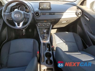 Zdjęcie 8 z 12 samochodu: 2017 TOYOTA YARIS IA BASE VIN:3MYDLBYV9HY185253 - miniatura