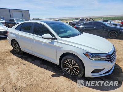 Czwarte zdjęcie samochodu z boku: 2021 VOLKSWAGEN JETTA S VIN:3VWC57BU6MM036203 - miniatura