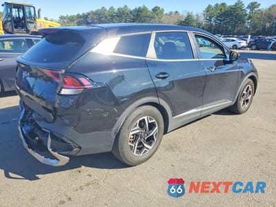 Trzecie zdjęcie samochodu z tyłu: 2025 KIA SPORTAGE LX VIN:KNDPU3DF8S7343667 - miniatura