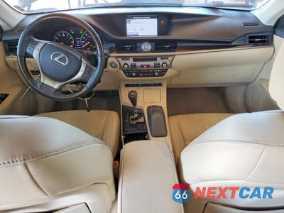 Zdjęcie 8 z 12 samochodu: 2013 LEXUS ES 350 VIN:JTHBK1GG2D2074069 - miniatura