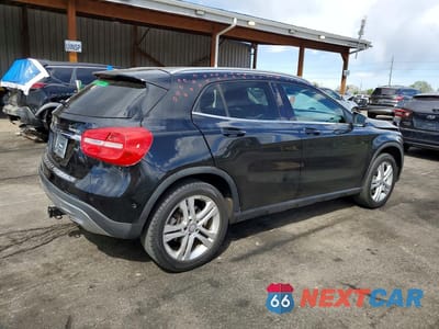 Trzecie zdjęcie samochodu z tyłu: 2015 MERCEDES-BENZ GLA 250 4MATIC VIN:WDCTG4GB2FJ119821 - miniatura