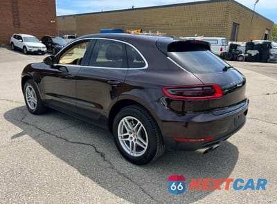 Trzecie zdjęcie samochodu z tyłu: 2015 PORSCHE MACAN S VIN:WP1AB2A58FLB54790 - miniatura