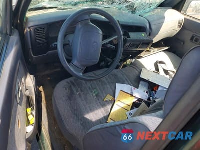 Zdjęcie 8 z 12 samochodu: 1999 TOYOTA TACOMA BASE VIN:4TANL42N0XZ497680 - miniatura