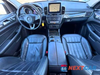 Zdjęcie 9 z 10 samochodu: 2017 MERCEDES-BENZ GLS 450 4MATIC VIN:4JGDF6EE5HA752284 - miniatura