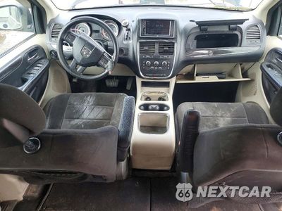 Zdjęcie 8 z 13 samochodu: 2012 DODGE GRAND CARAVAN SXT VIN:2C4RDGCG5CR253452 - miniatura